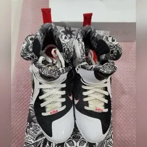 Lebron 9 freegum inside out promo Freegums x Nike LeBron 9 - New Images main image 4